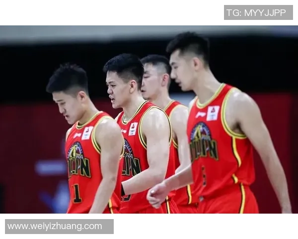 辽宁队与青岛队激战正酣谁能在这场较量中笑到最后